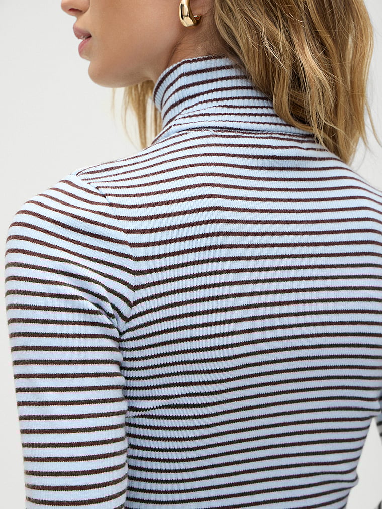 Frankies Bikinis Tucker Cloud Knit Turtleneck Sweater