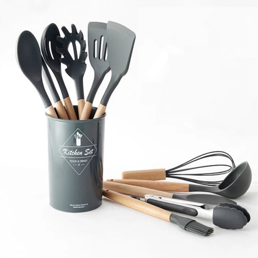 Set Cocina de Silicona mango de madera- color negro