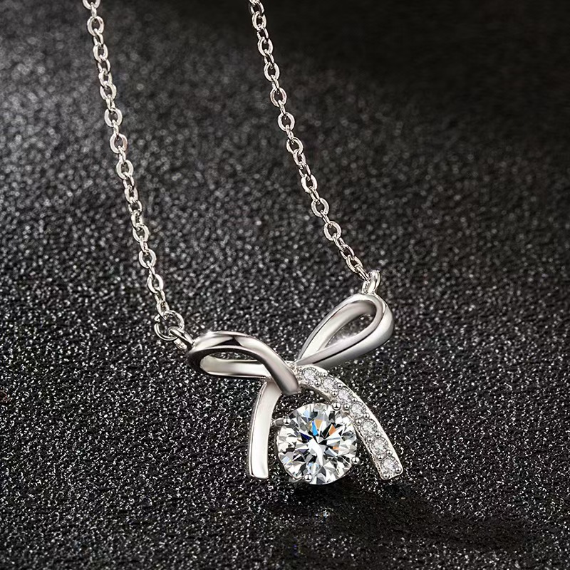 ✨Last Day Special Sale 50% OFF🔥S925 sterling silver moissanite bow necklace🔥