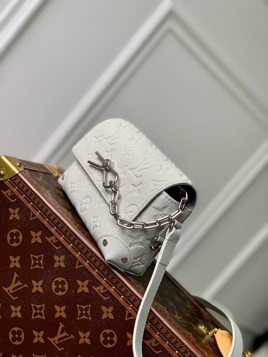 Product detail 12