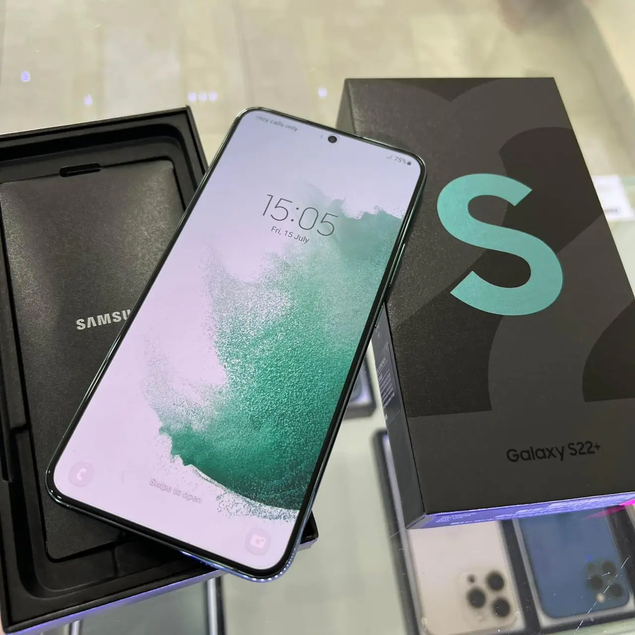 Refurbished Samsung Galaxy S22 Plus Fully Unlocked