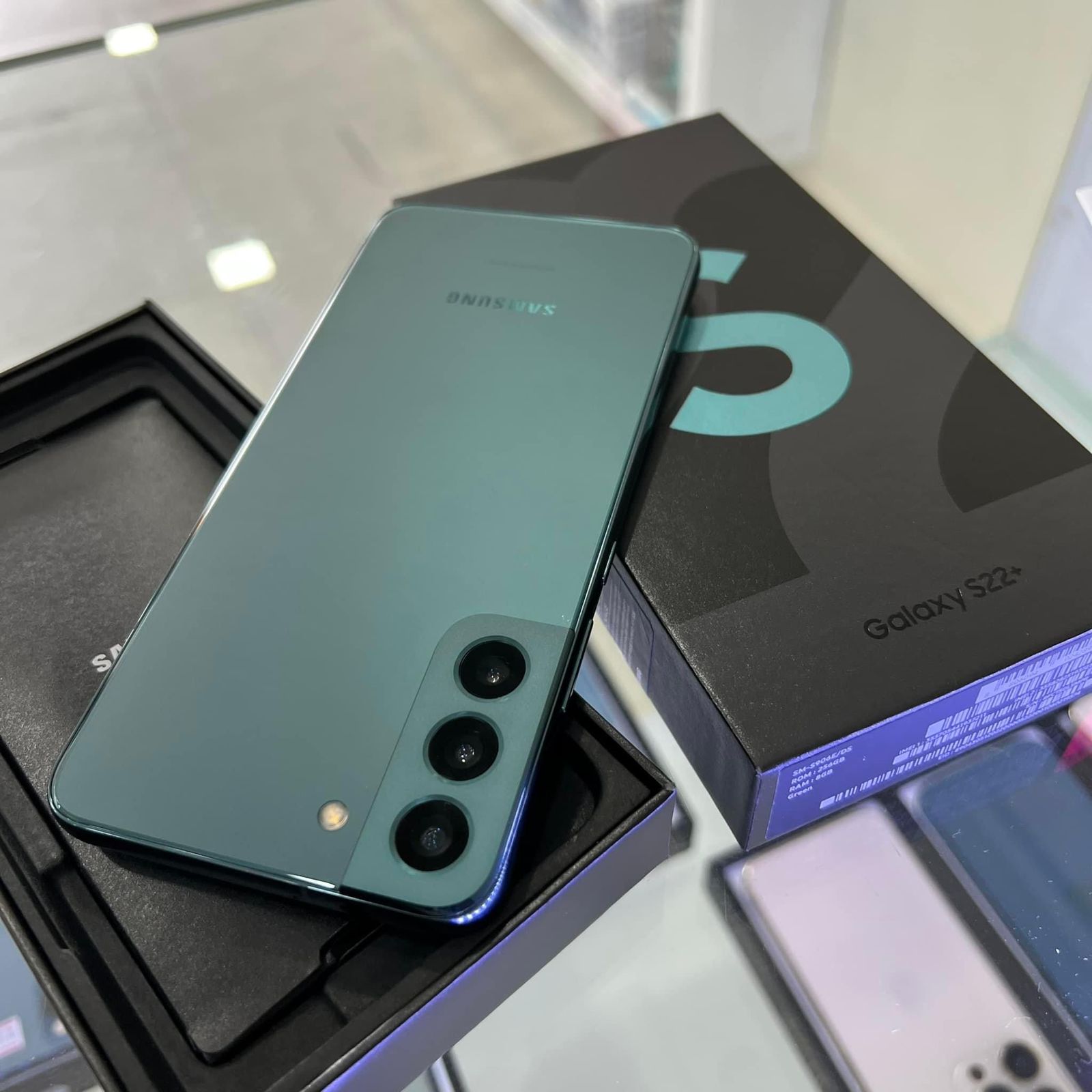 Refurbished Samsung Galaxy S22 Plus Fully Unlocked