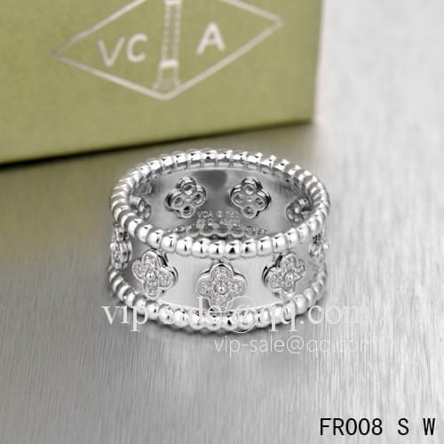Premium replica Van Cleef & Arpels Clover Ring In White With Round Diamonds