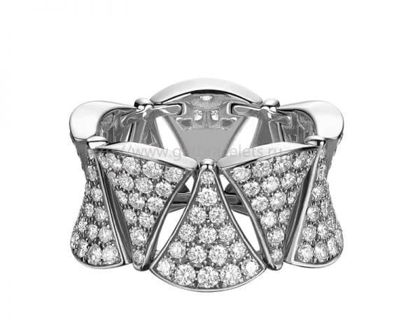 DIVAS’ Dream Ring in White Gold with Full Pave Diamonds