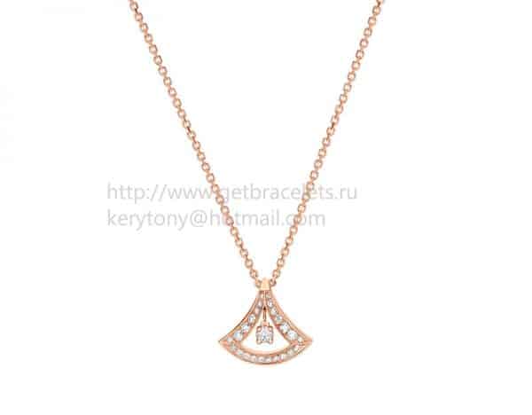 Divas’ Dream Rose Gold Openwork Necklace with Central Diamond and Pave Diamonds