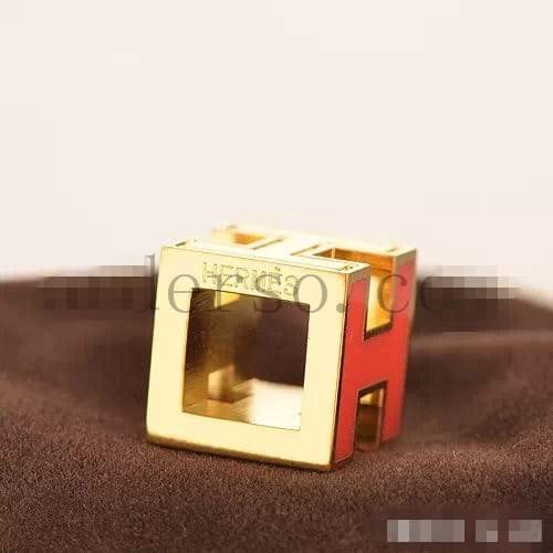 Hermes Cage d’H Necklace Orange in Lacquer Yellow Gold