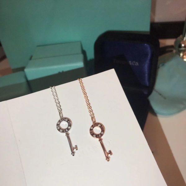 2021 Tiffany Keys Atlas Rose Gold Pierced Key Pendant Necklace For Toned UK Price