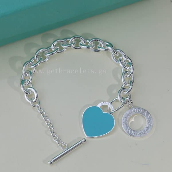 Return to Tiffany Heart Tag Toggle Bracelet in Silver Blue/Pink/Red
