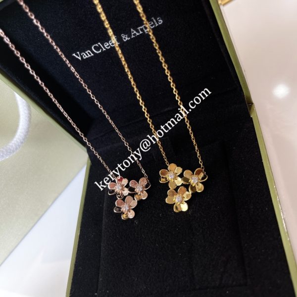 Van Cleef Arpels Frivole Necklace 3 Flowers Yellow Gold/White GoldWith Diamond For Women UK Sale Online