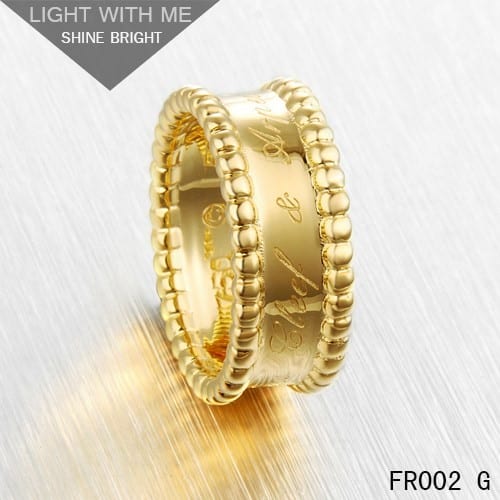 Van Cleef Arpels Perlee Signature Ring in Yellow Gold