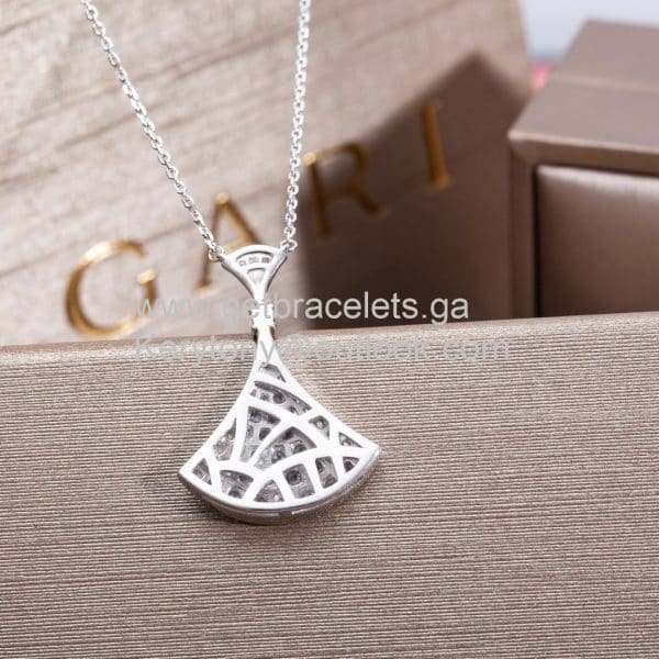 Divas Dream Necklace with Pave Diamonds White Gold Knockoff