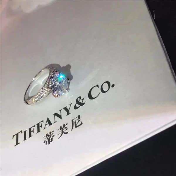 Replica Tiffany Setting Engagement Ring Diamonds Knock-off Stylish