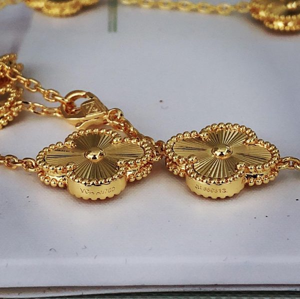 Van Cleef & Arpels Vintage Alhambra long necklace 10 Motifs Guilloche Yellow Gold