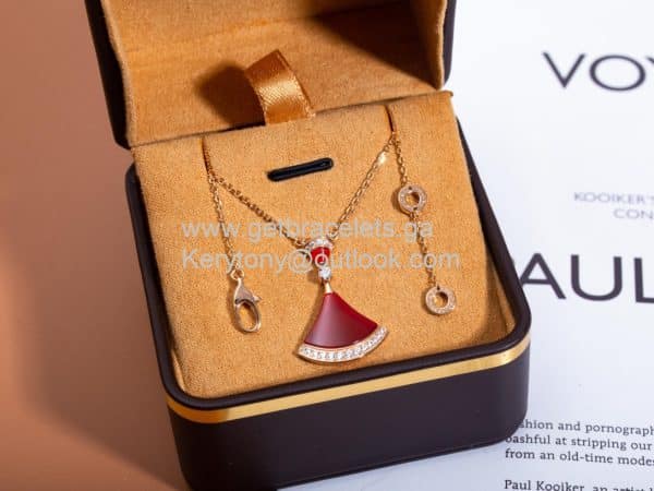 Divas Dream Necklace with Carnelian and Pave Diamonds Rose Gold