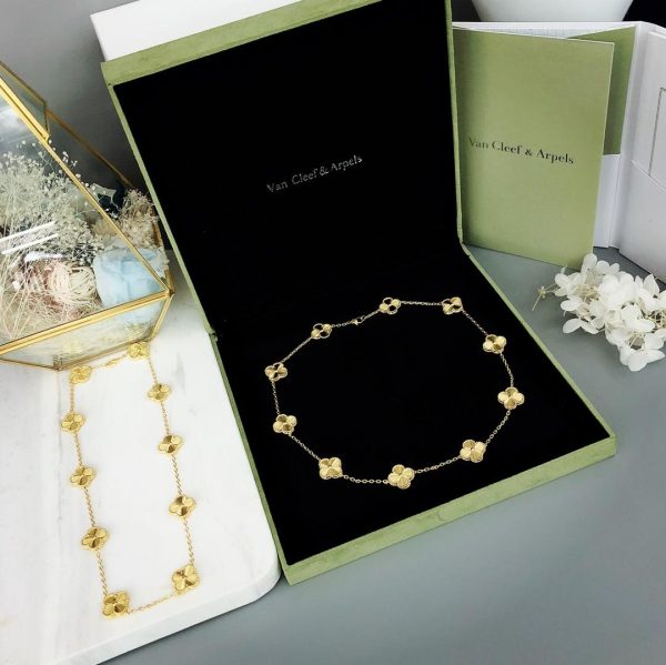 Van Cleef & Arpels Vintage Alhambra long necklace 10 Motifs Guilloche Yellow Gold