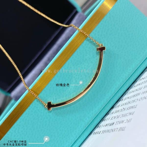 Tiffany T Medium Smile Pendant Yellow Gold/Rose Gold/White Gold