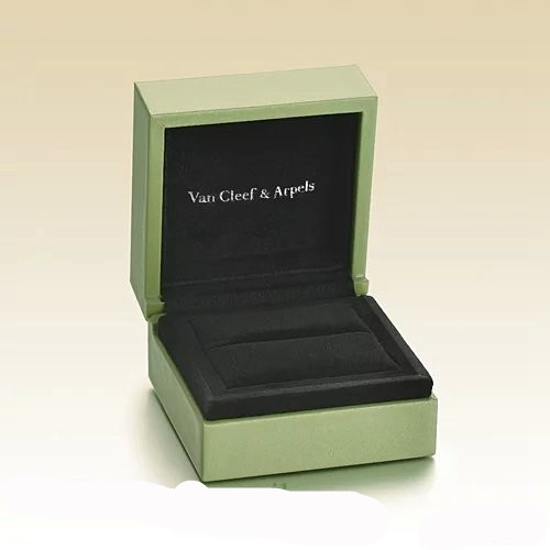 Original Copy Van Cleef & Arpels Ring and Earrings Box (Complete set of price)