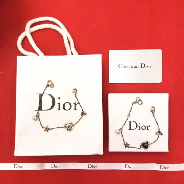 2019 Top Sale Dior White Pearl Bell-Heart-shaped Females Classic Brass Diamonds Bracelet White/Black Replica