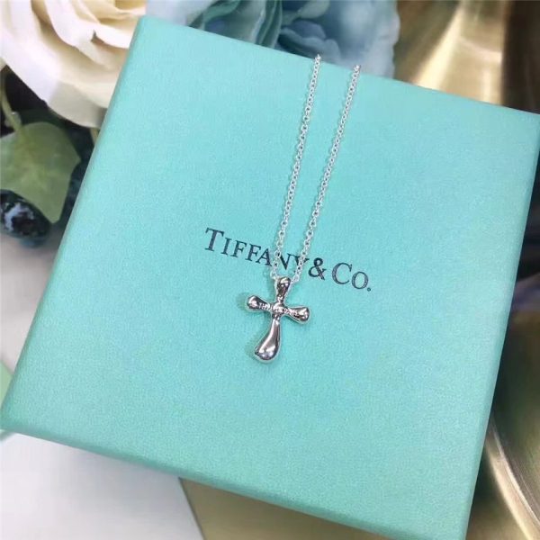 Tiffany Elsa Peretti Cross Pendant Necklace US Sale Women Jewelry 33279175