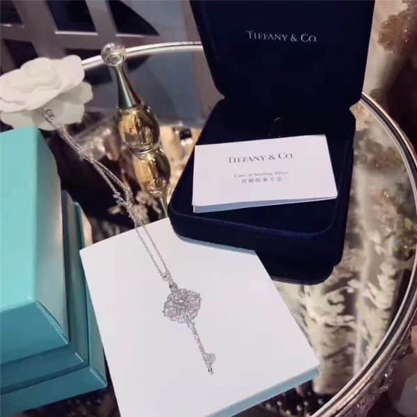 Tiffany Keys Hollow Floral Key Pendant Necklace For Women UK Sale Online