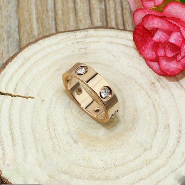 Replica Cartier Love Ring In Pink Gold Set With 6 Diamonds