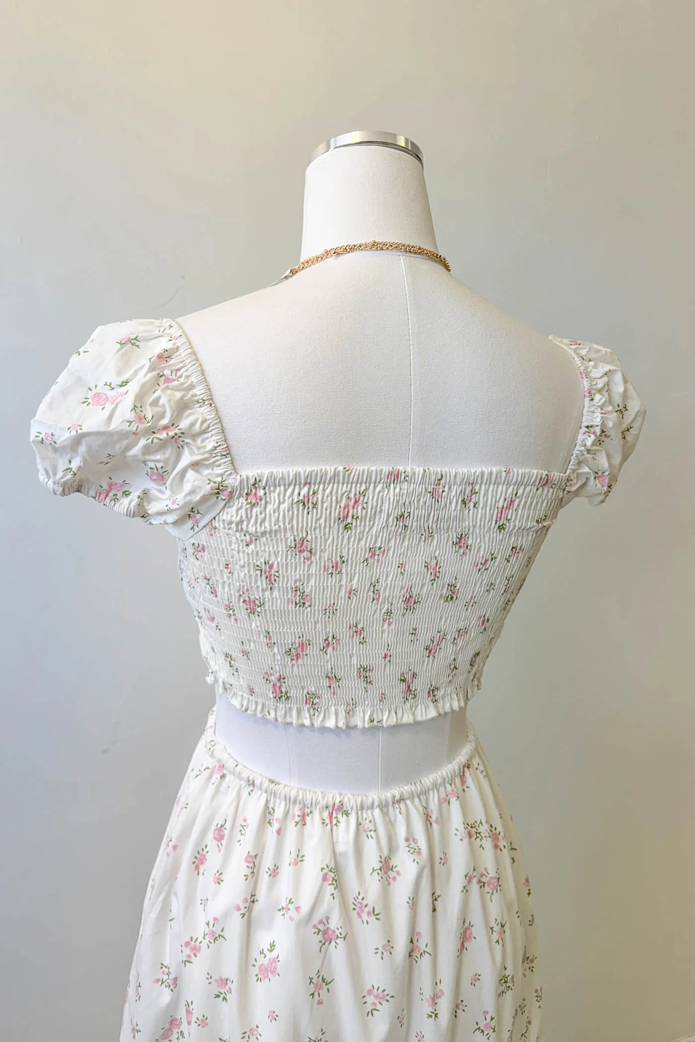 Front Tie Puff Sleeve Top