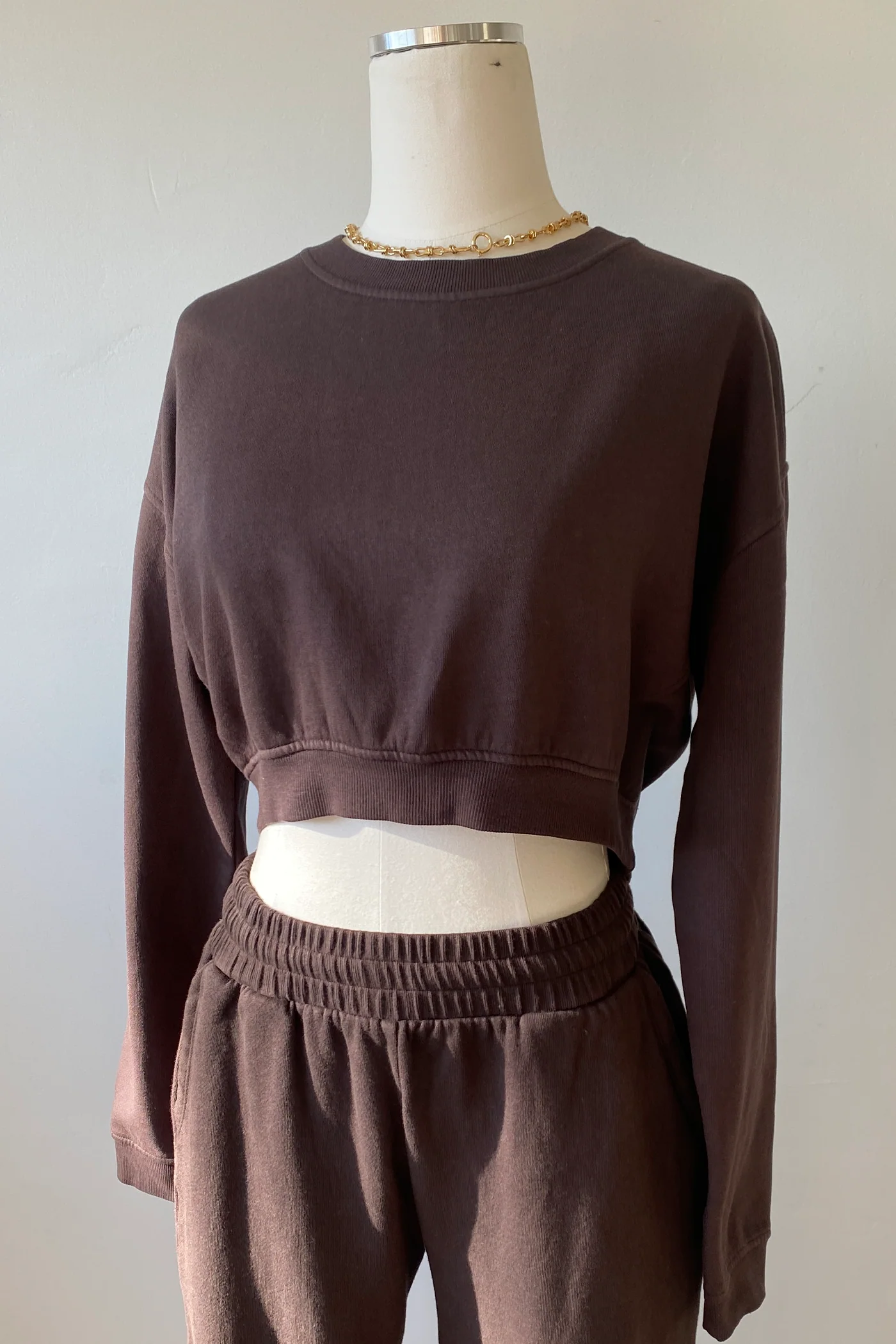 Basic Crop Sweatshirt