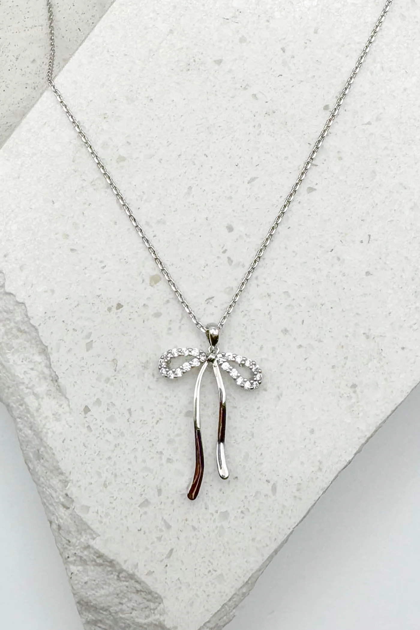Dainty Bow Necklace