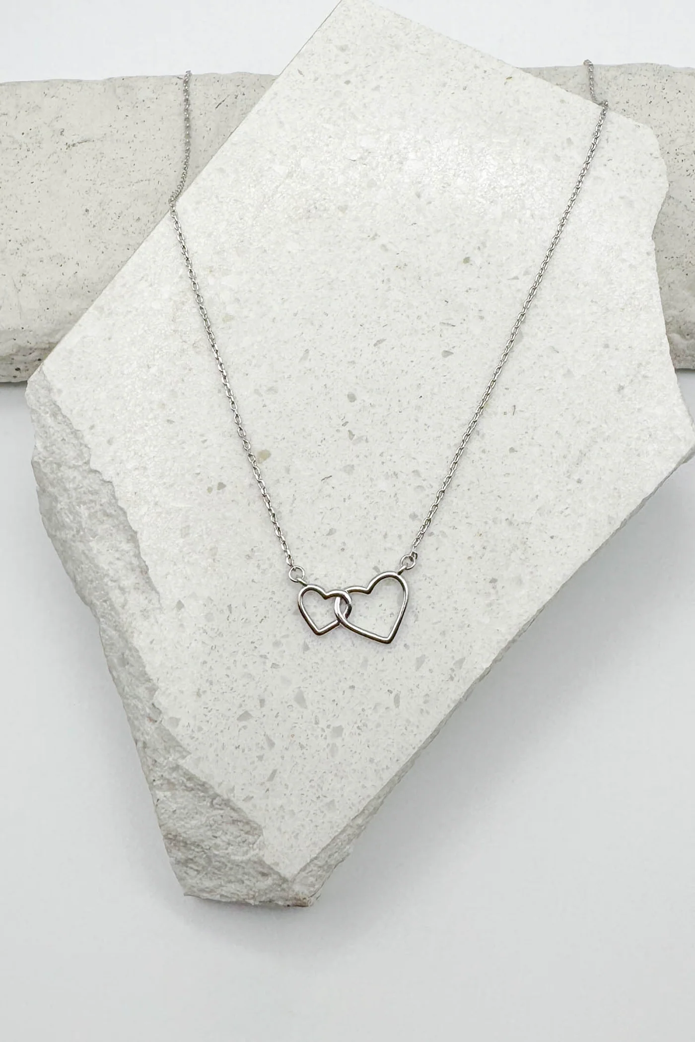 Dainty Heart Link Necklace