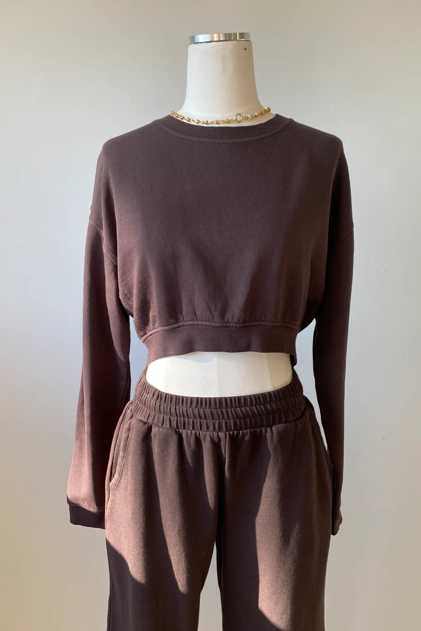 Basic Crop Sweatshirt