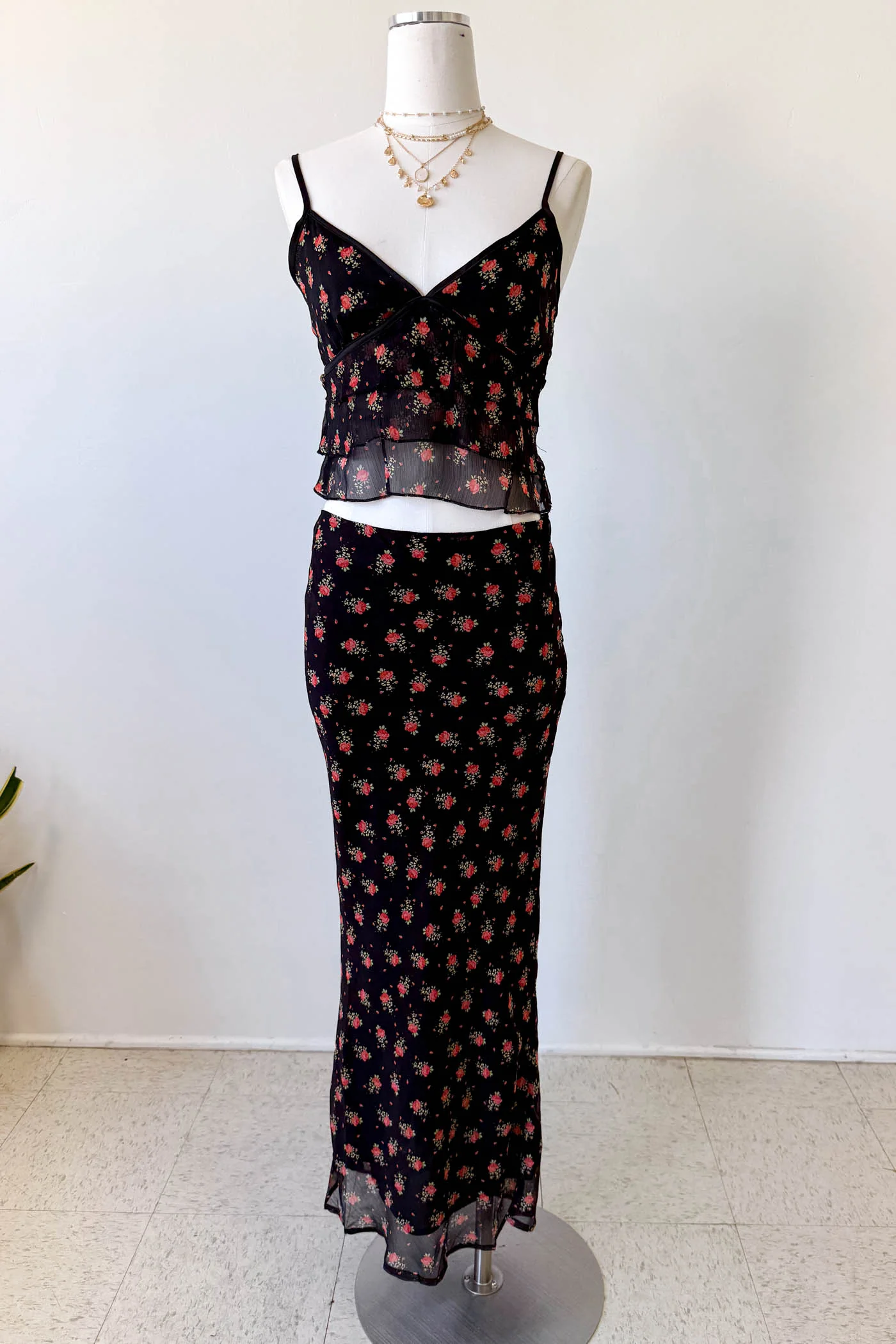 Stretch Lace Maxi Skirt