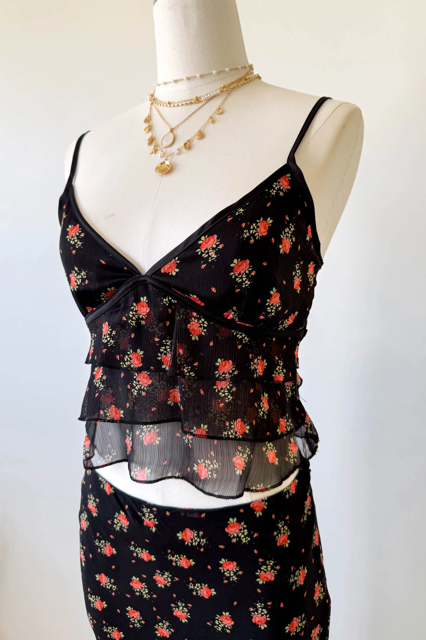 Floral Stretch Lace Cami Top