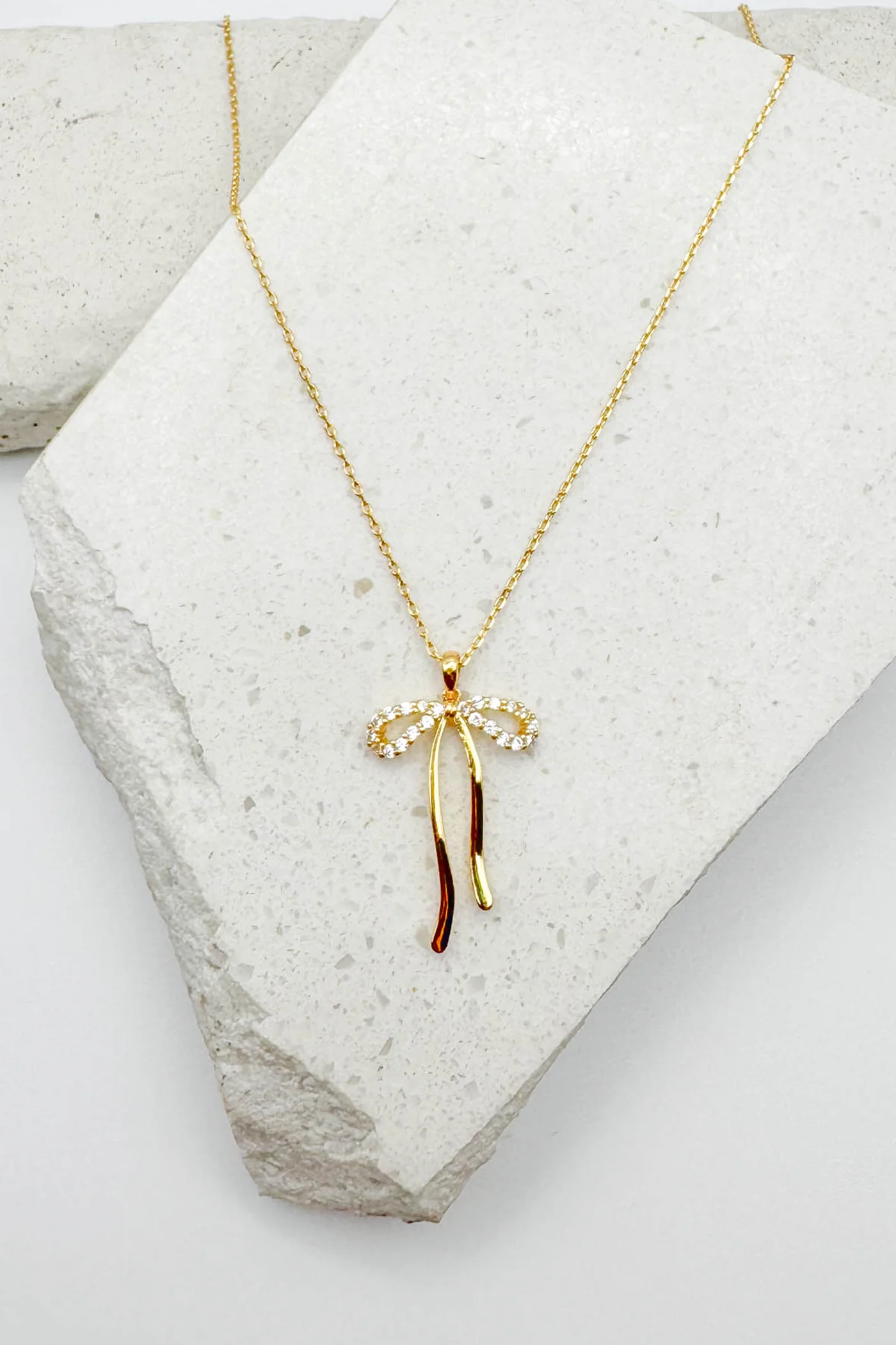 Dainty Bow Necklace