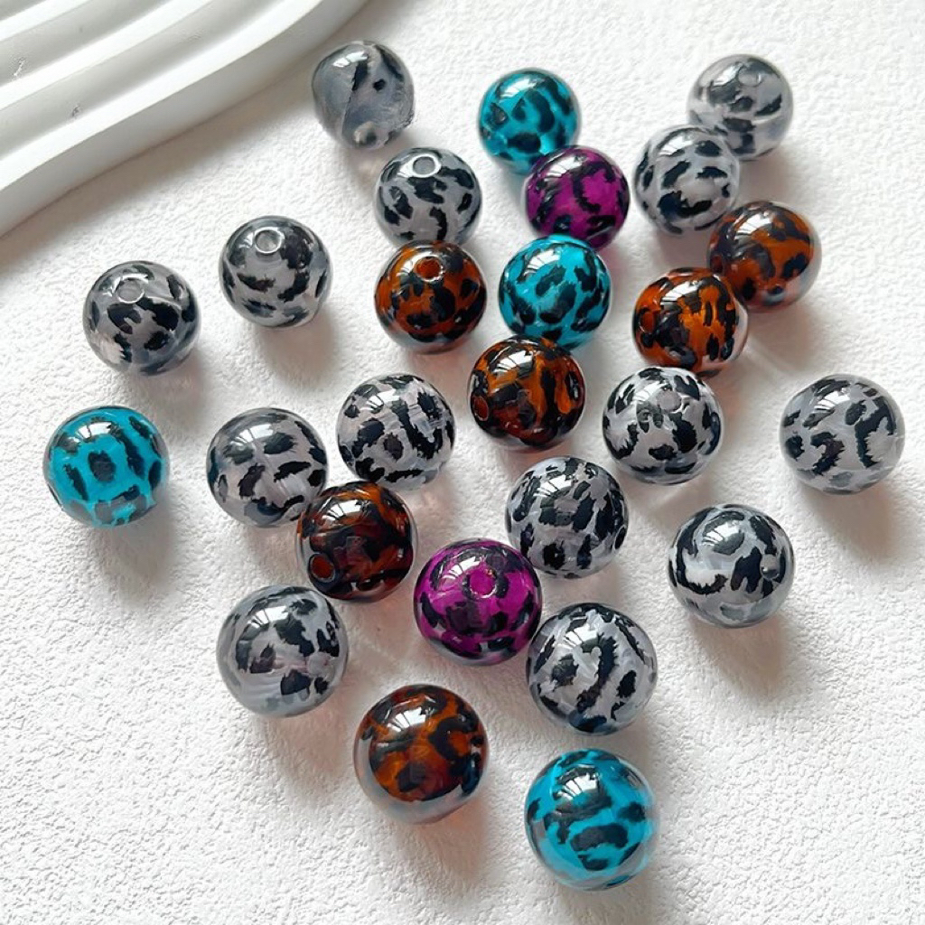 🔥🔥 lucky acrylic beads - Open in Live