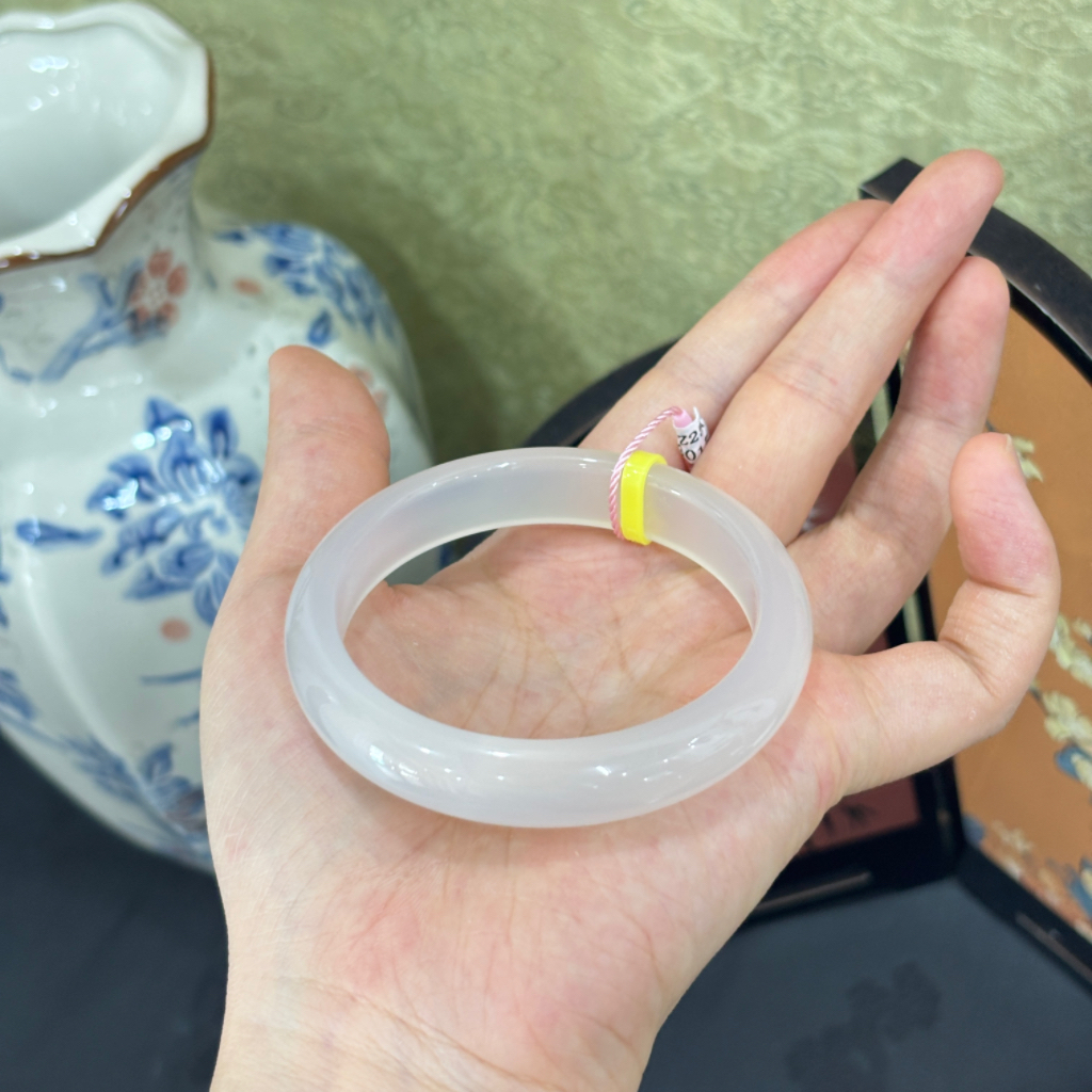 Agate White Moonlight