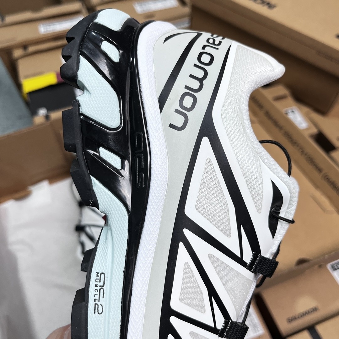 SALOMON XT-6 ADV Trail Running Shoes – White/Black Hybrid Edition