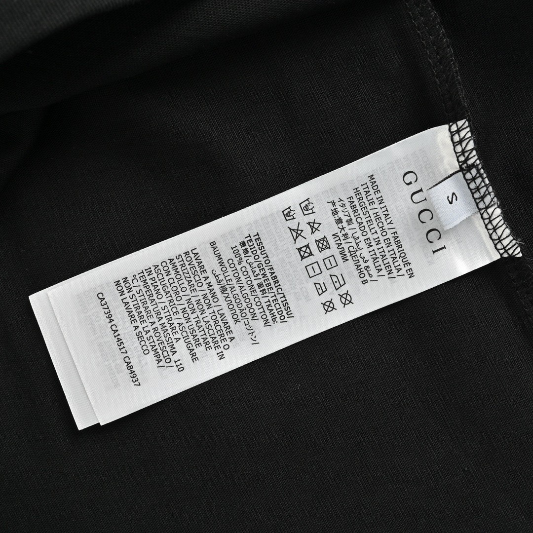 🐻 GUCCI Bear Logo Tee – Playful Luxury Meets Street Cool 🖤