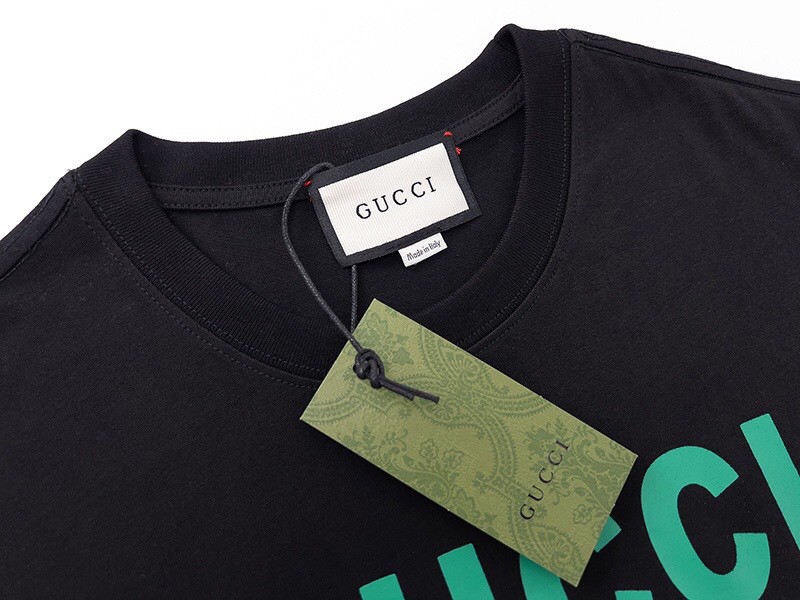 🐻 GUCCI Bear Logo Tee – Playful Luxury Meets Street Cool 🖤