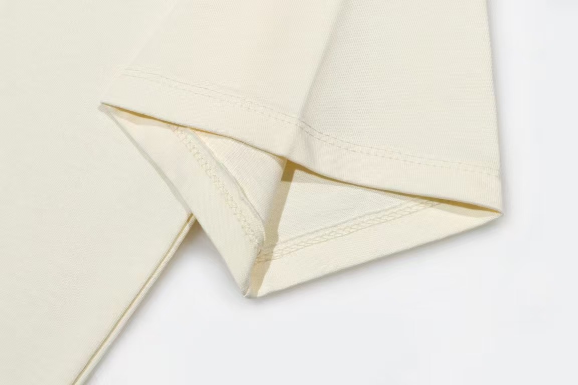 💚 GUCCI Smiley Logo Tee – Positive Vibes Only ☀️