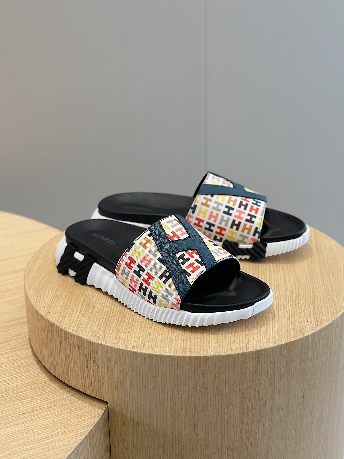 HERMÈS Chypre Multicolor H Sandals – Bold Icon Reimagined