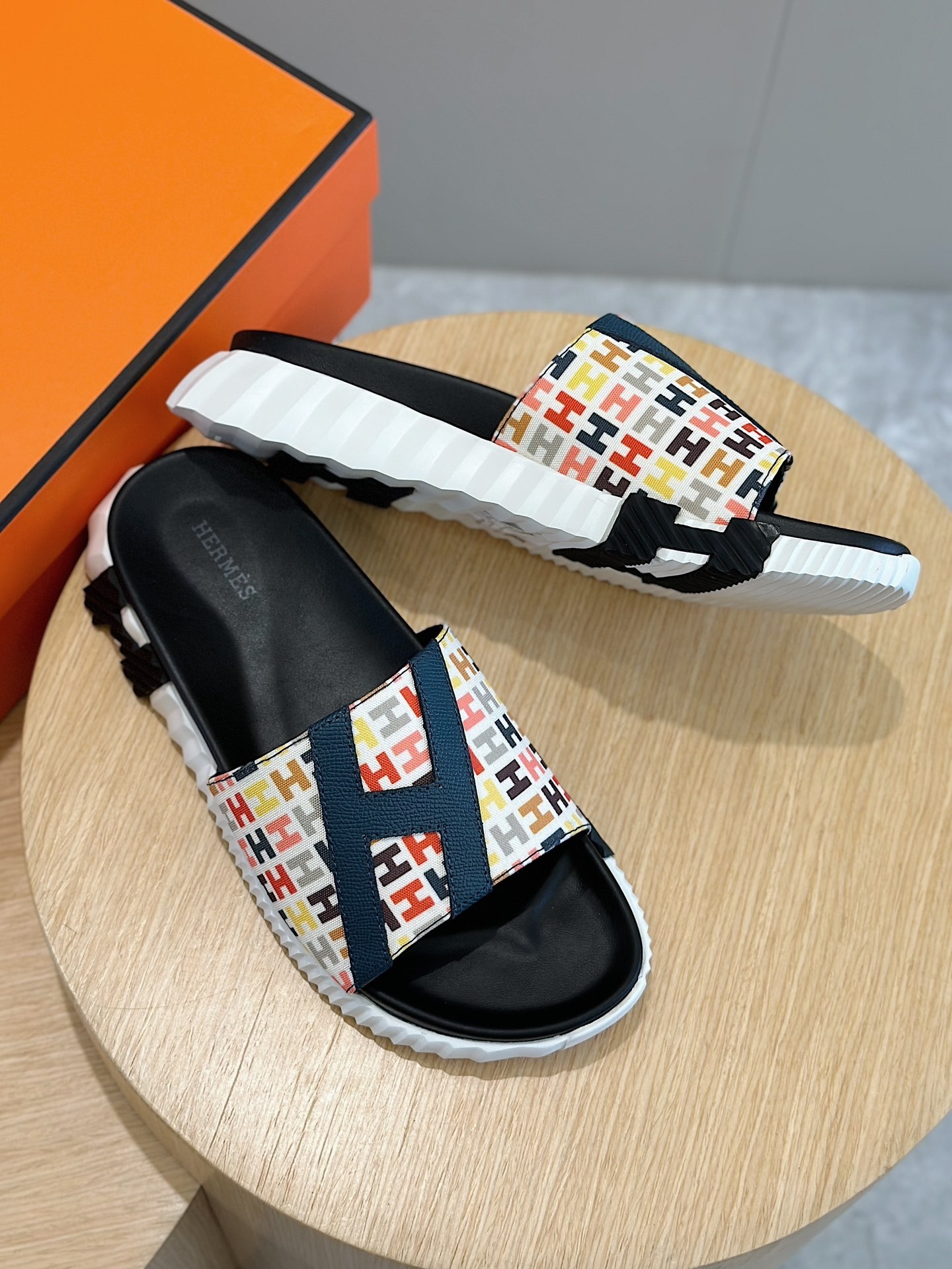 HERMÈS Chypre Multicolor H Sandals – Bold Icon Reimagined