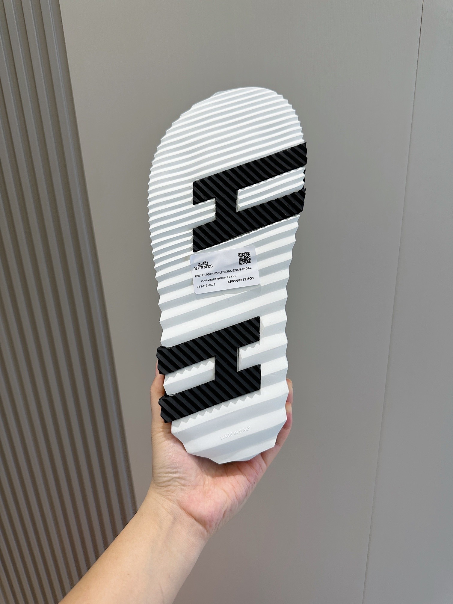 HERMÈS Chypre Multicolor H Sandals – Bold Icon Reimagined