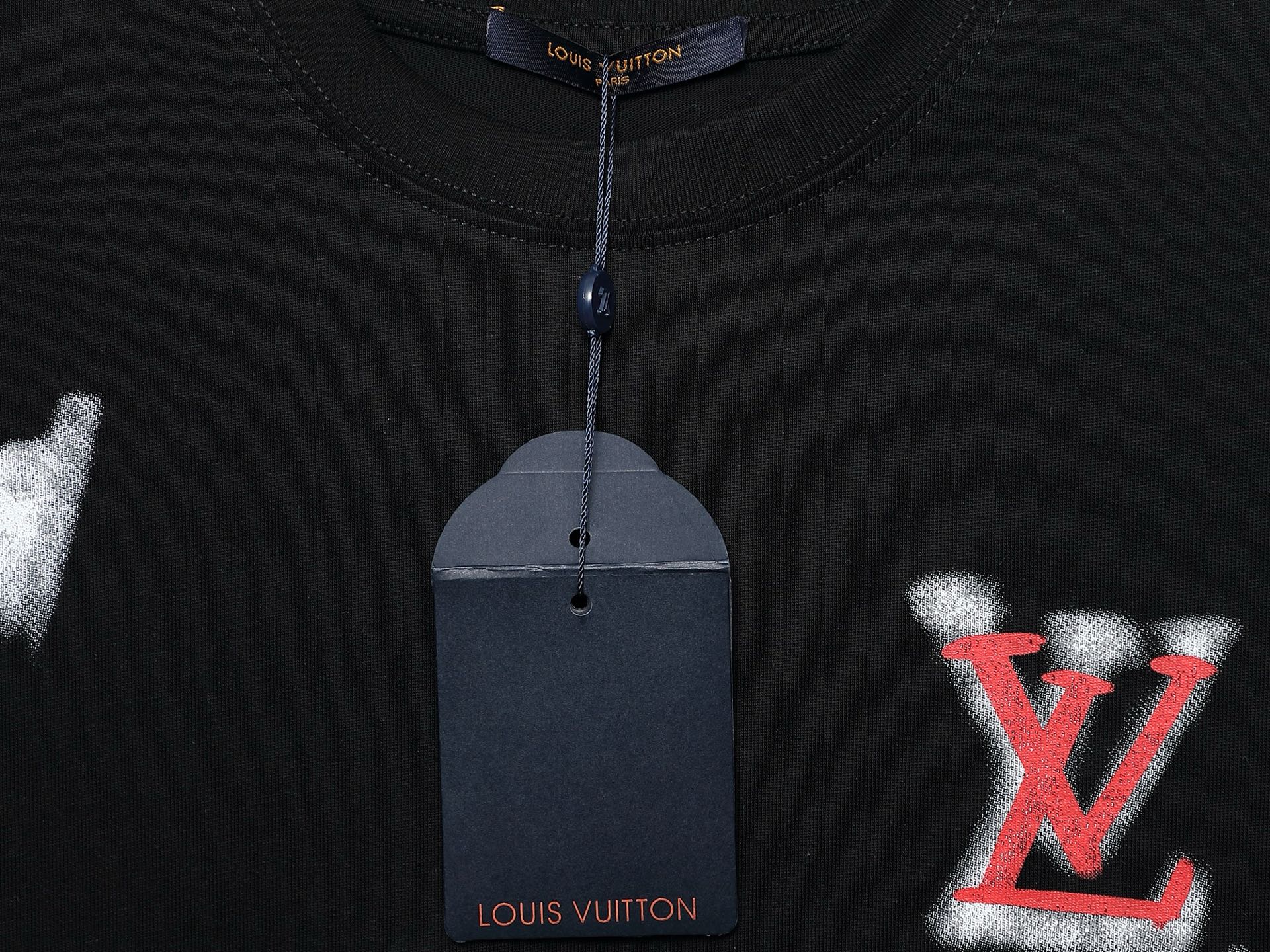Louis Vuitton Spray Print Logo T-Shirt – Black & White