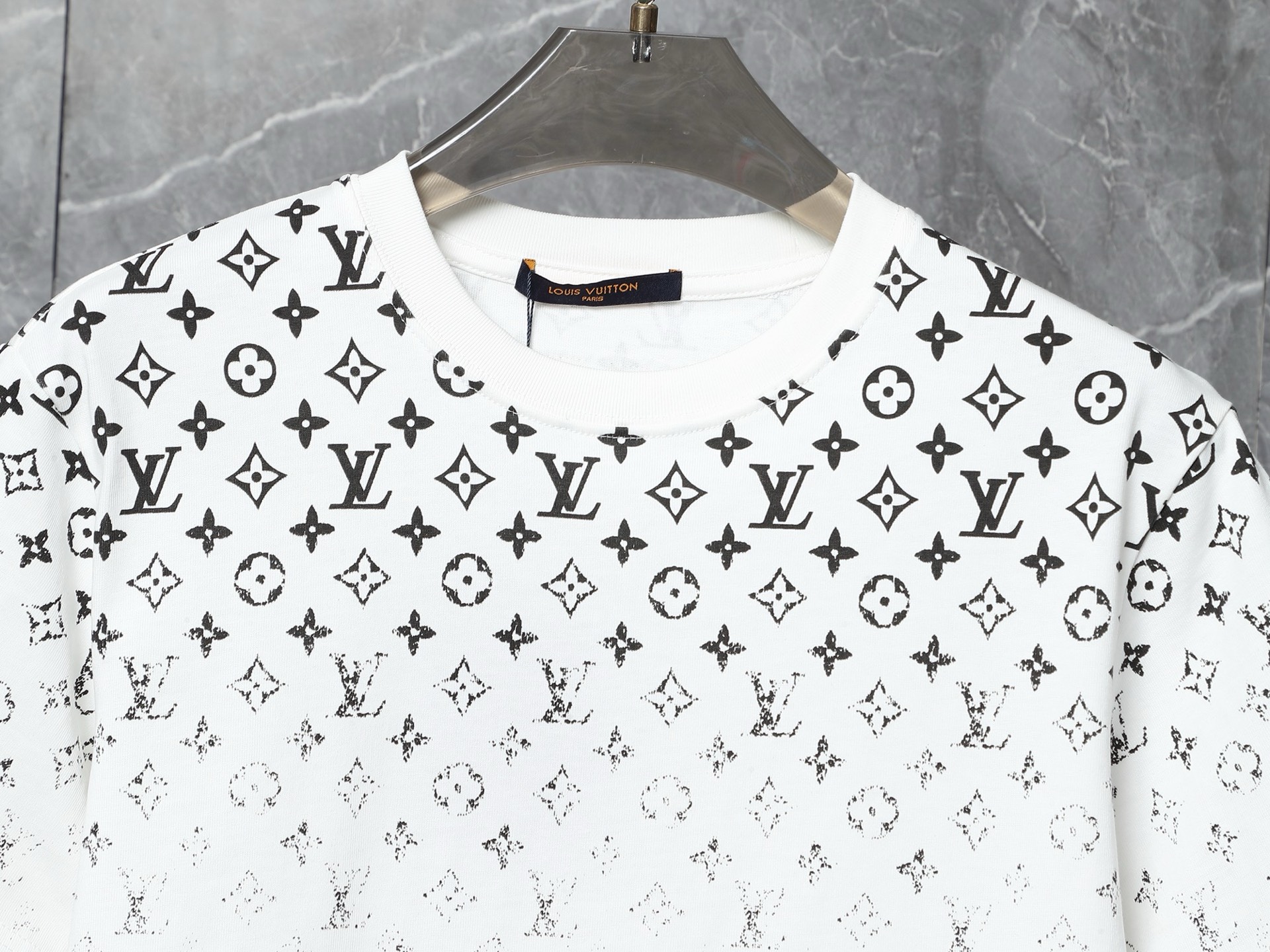 Louis Vuitton Gradient Monogram Tee – Black & White