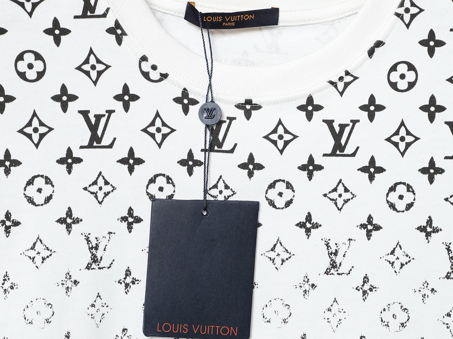 Louis Vuitton Gradient Monogram Tee – Black & White