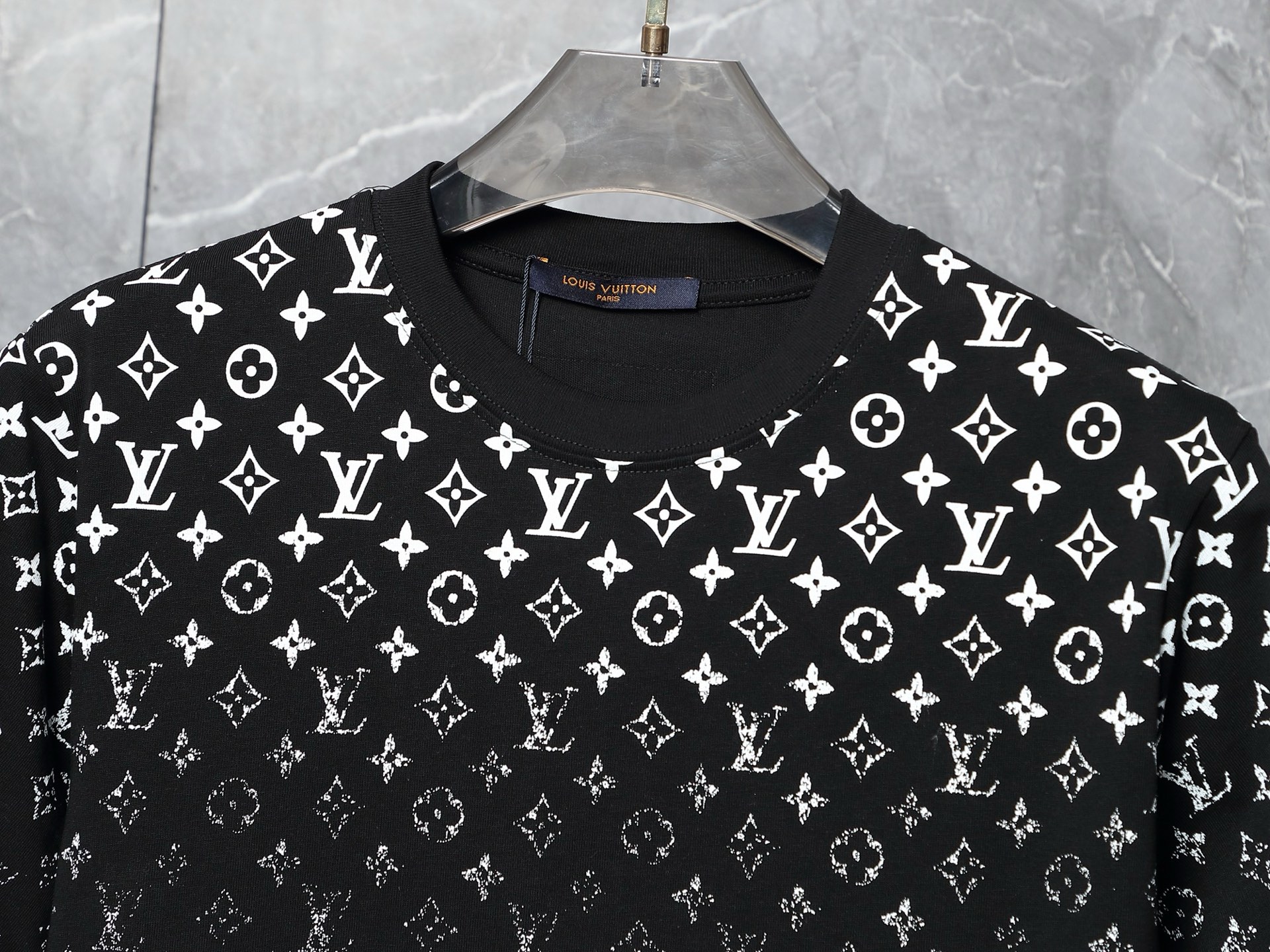 Louis Vuitton Gradient Monogram Tee – Black & White