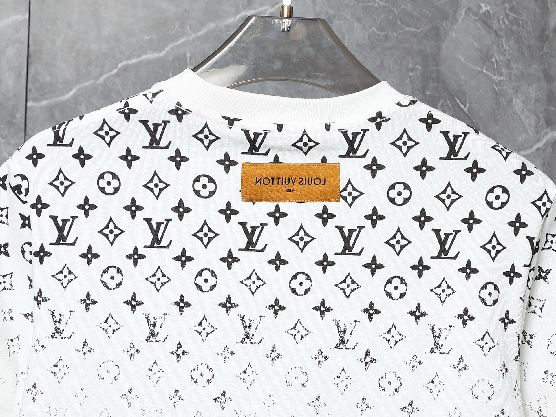 Louis Vuitton Gradient Monogram Tee – Black & White