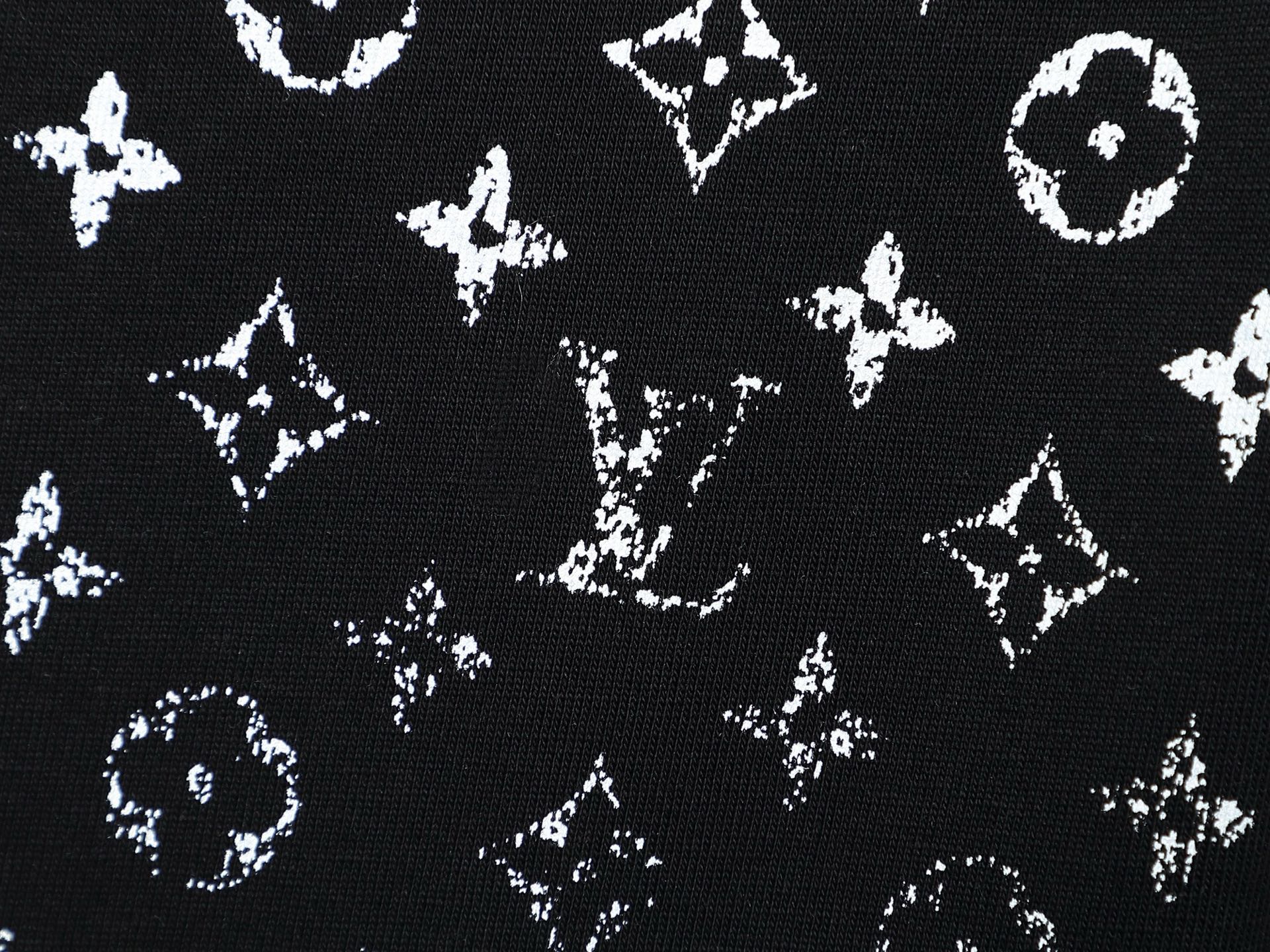 Louis Vuitton Gradient Monogram Tee – Black & White