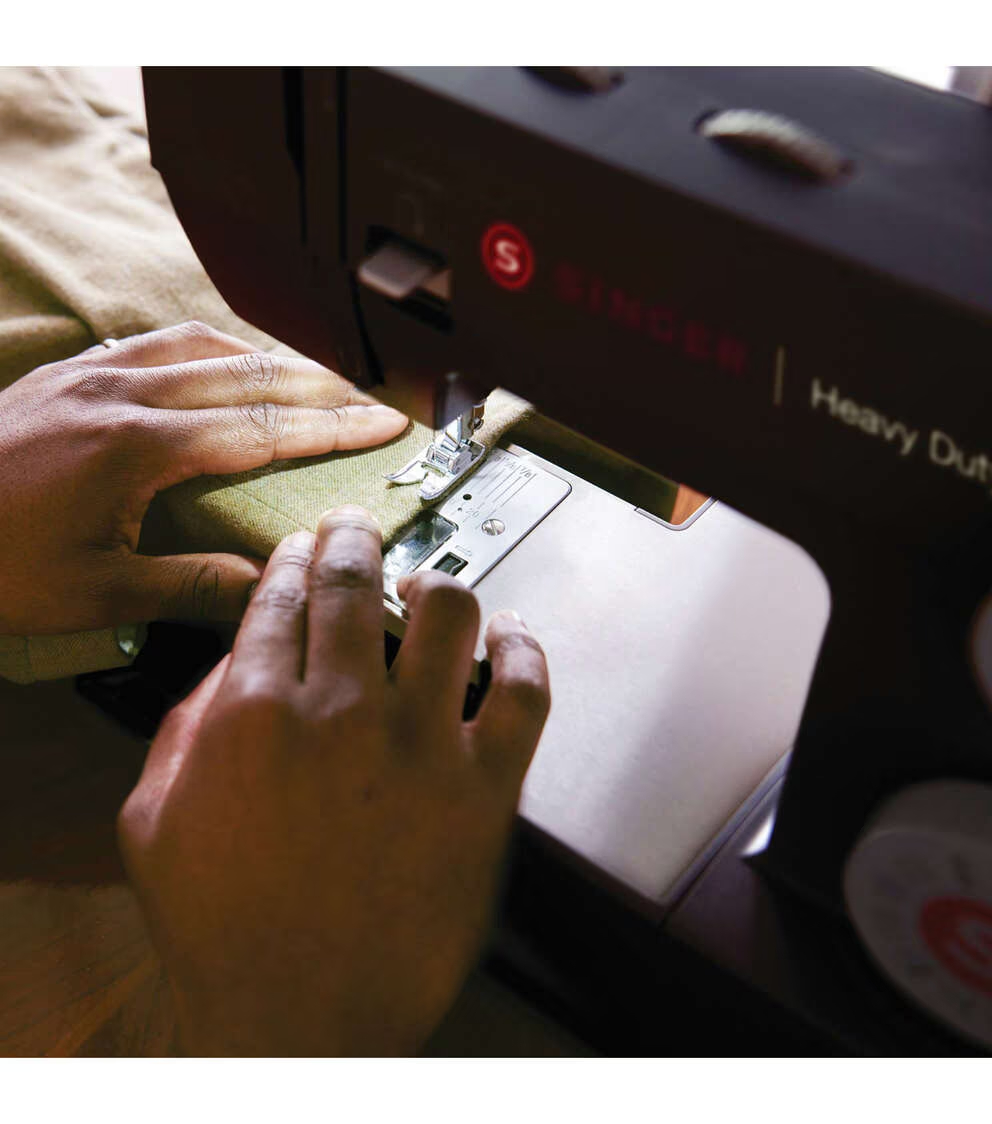 SINGER 4432 Heavy Duty Black Sewing Machine