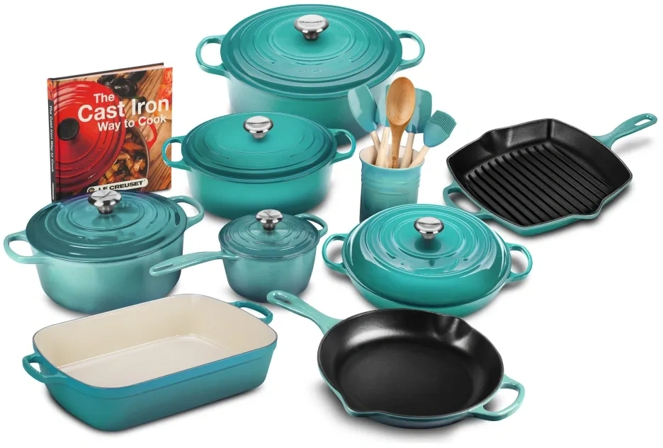 Le Creuset 21-piece Signature Cast Iron Cookware Set